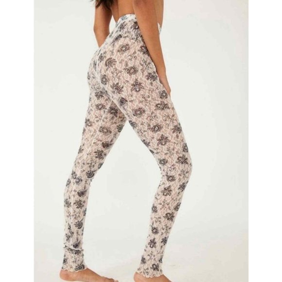 Free People Layered In Lace Leggings - Ivory Black Combo - Womens Medium - $48 - Picture 6 of 9